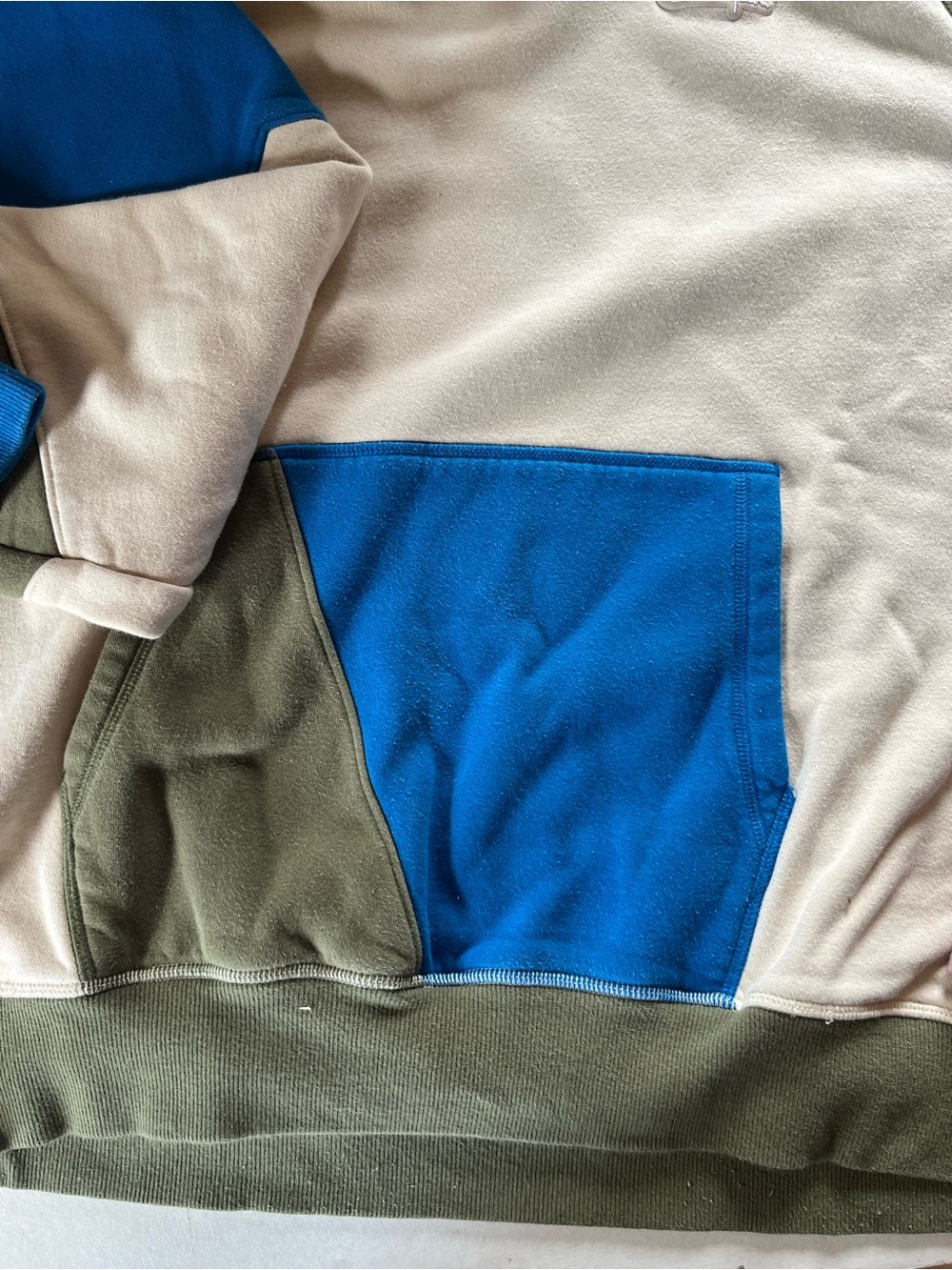 Champion men’s L' Colorblock Hoodie - Cream/Blue/Olive/Pink - Picture 6 of 7